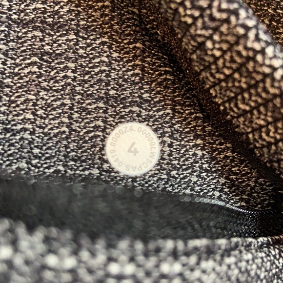 Lululemon Speed Up Tight - Picture 5 of 10